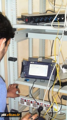 مراحل اجرایی شبکه فیبر نوری پردیس شهید باهنر اصفهان