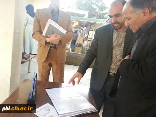 بازدید معاون آموزشی پردیس شهید باهنر اصفهان از نمایشگاه نوروزی نخبگان فرهنگ و هنر