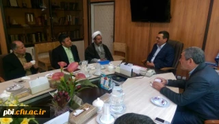 دیدار سرپرست ومعاونین پردیس شهیدباهنراصفهان با مدیرکل آموزش وپرورش استان