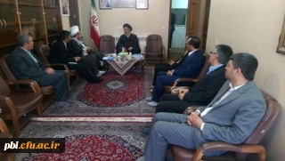 دیدار سرپرست ومعاونین پردیس شهیدباهنراصفهان با امام جمعه ونماینده ولی فقیه در استان اصفهان