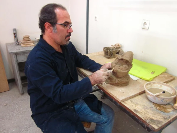 گزارش تصویری نمایشگاه آثار سفال دانشجویان کارشناسی ناپیوسته آموزش هنرهای تجسمی با نظارت دکتر آستی