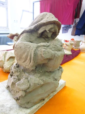 گزارش تصویری نمایشگاه آثار سفال دانشجویان کارشناسی ناپیوسته آموزش هنرهای تجسمی با نظارت دکتر آستی