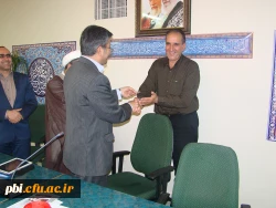 گزارش تصویری 
 جلسه شورای عمومی پردیس: تجلیل از جانبازان و آزاده سرافراز پردیس شهید باهنر به مناسبت روز جانباز