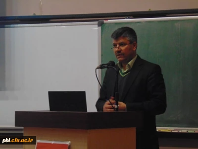 دکتر شهرام عروف زاد سرپرست مدیریت اموراستانی دانشگاه فرهنگیان اصفهان ،در دومین مرحله مدرسه زمستانی ریاضی