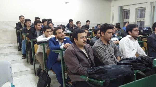 جلسات انجمن معلمان فیزیک