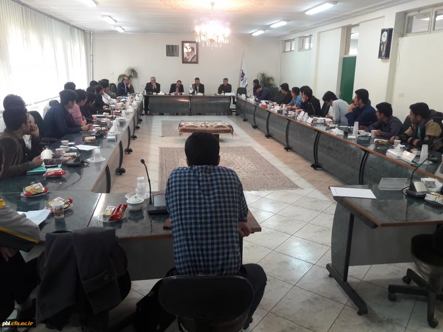 جلسه با نمایندگان کلاس ها