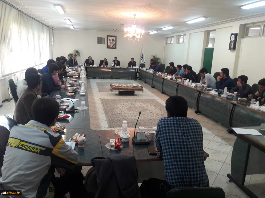 جلسه با نمایندگان کلاس ها