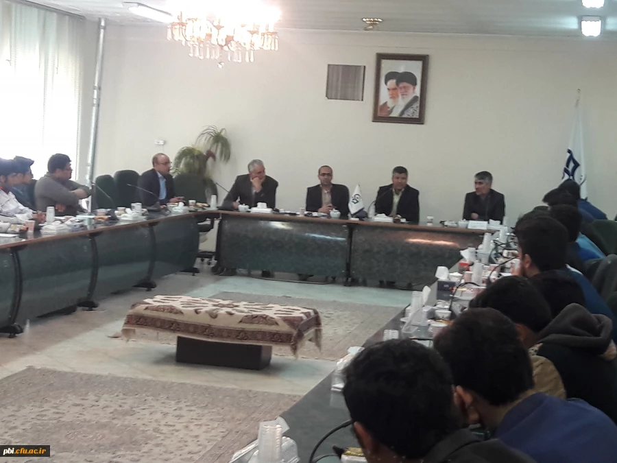 جلسه با نمایندگان کلاس ها