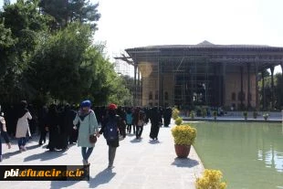 حیرت دانشجو معلمان  نخستین جشنواره ورزش های همگانی و بازی های بومی و محلی از آثار تاریخی شگفت انگیز اصفهان