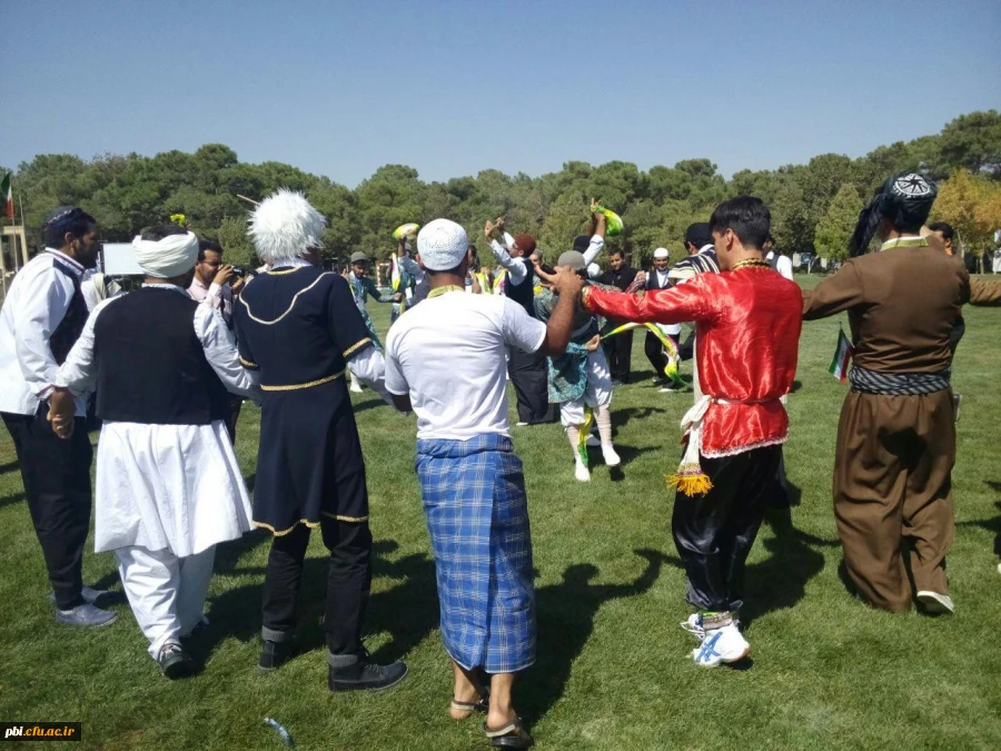تصاویر نخستین جشنواره ورزش های همگانی و بازی های بومی محلی دانشگاه فرهنگیان