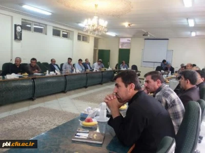اولین جلسه شورای اداری پردیس شهیدباهنراصفهان