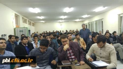 برگزاری کارگاه مقاله نویسی در پردیس شهید باهنر اصفهان با حضور دکتر مهدیان