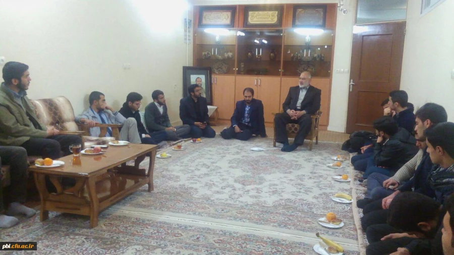 دیدار با خانواده شهید شیروانیان