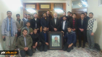 دیدار دانشجویان پردیس شهید باهنر با خانواده شهید مدافع حرم ابوالفضل شیروانیان