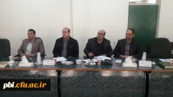 نشست ریاست پردیس شهید باهنر با کارشناس مسئولان پردیس جهت رفع مشکلات