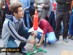 برگزاری اولین دوره مسابقه پرتاب موشک آبی به همت انجمن علمی فیزیک پردیس شهید باهنر