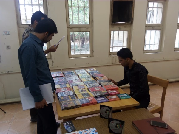 برگزاری نمایشگاه رژیم مصرف رسانه ای در پردیس شهید باهنر اصفهان