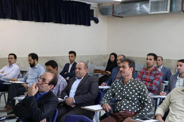 برگزاری جلسه گرو ه های آموزشی اساتید پردیس شهید باهنر