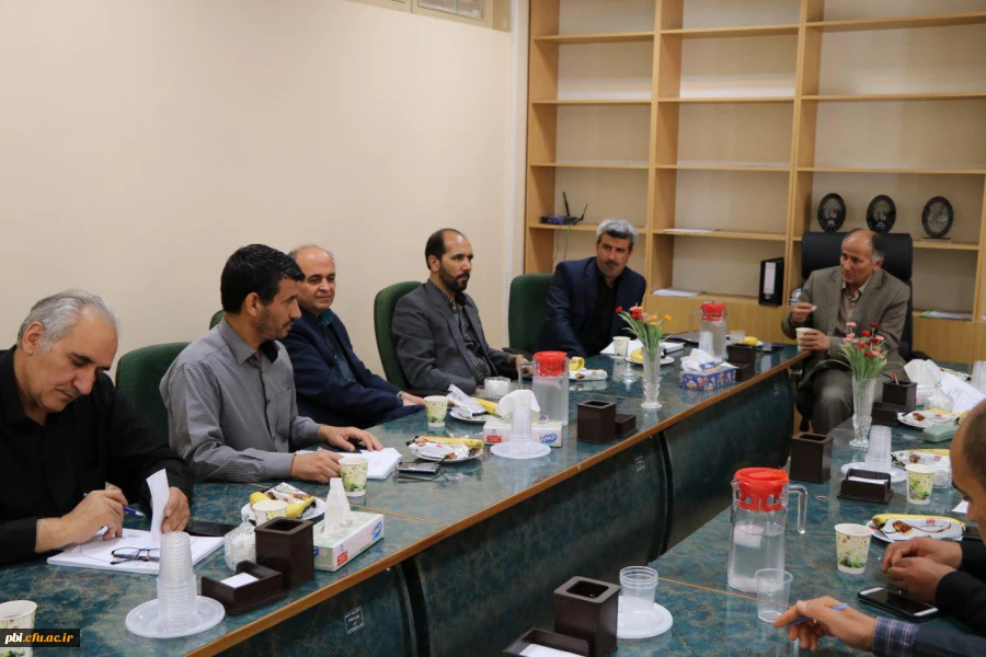 برگزاری جلسه شورای پردیس شهید باهنر