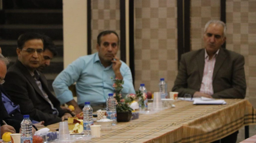 جلسه شورای مدرسین موظف .مامور و کارورز پردیس شهید باهنر اصفهان