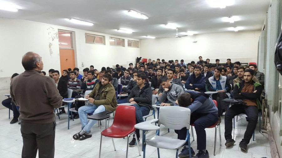 برگزاری کارگاه نقد کتاب هنر در دنیای کودکان 2