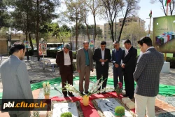 حضور دکتر علی محمدی مشاور سرپرست دانشگاه و مدیرکل حوزه ریاست وامور استان های دانشگاه فرهنگیان بر سر مزار شهدای گمنام پردیس شهید باهنر اصفهان