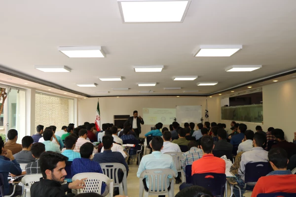 برگزاری کارگاه آسیب شناسی مواد مخدر با همکاری بسیج دانشجویی و انجمن علمی شیمی پردیس شهید باهنر