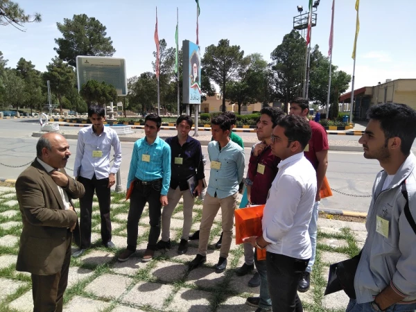 بازدید انجمن  شیمی پردیس شهید باهنر اصفهان از پالایشگاه نفت اصفهان