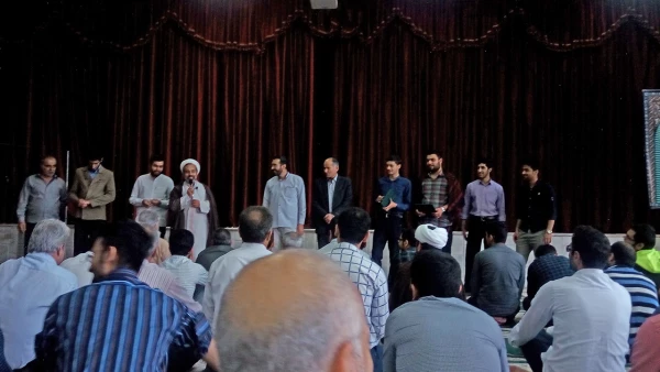تشویق و قدردانی از زحمات دانشجویان فعال در حوزه  برگزاری نماز جماعت  3