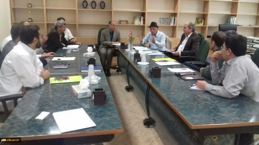 تشکیل جلسه شورا پردیس شهید باهنر اصفهان 2