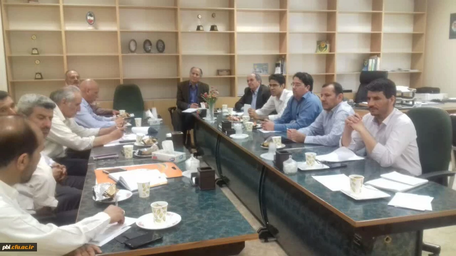 برگزاری جلسه شورای پردیس شهید باهنر اصفهان  2