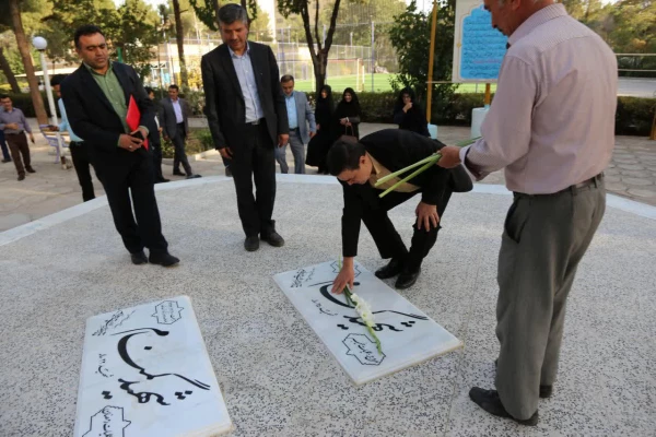 حضور دکتر خنیفر در جلسه شورای پردیس شهید باهنر اصفهان 4