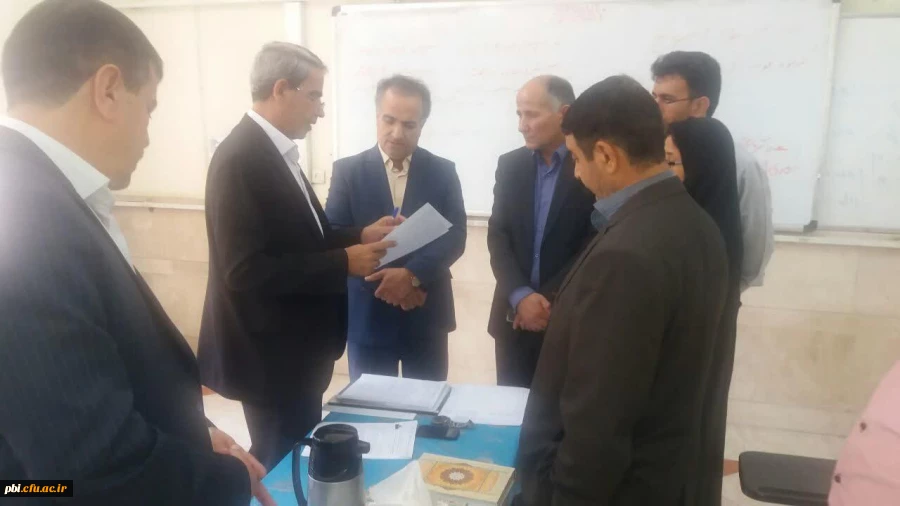 بازدید مسئولین اداره کل آموزش و پرورش استان اصفهان از روند برگزاری مصاحبه دانشجویان ورودی 97 2