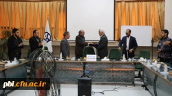 در حاشیه گرامیداشت روز دانشجو برگزار گردید:
تقدیر از استاد پیشکسوت تربیت معلم احمد عباسی 2