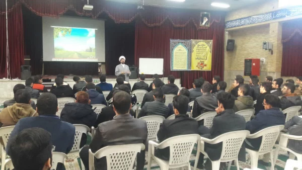 دوره نماز و مهدویت در پردیس شهید باهنر برگزار شد 2