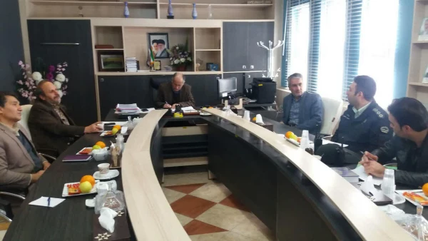 جلسه هم اندیشی مسئولین پردیس شهید باهنر و ریاست کلانتری 19 شهر اصفهان(جناب سروان بدیعیان) 2