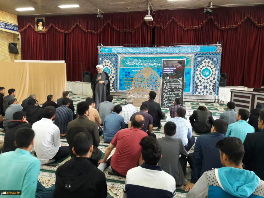 مسئول نهاد رهبری در دانشگاه فرهنگیان اصفهان:

سپاه پاسداران پشتیبان ولایت فقیه و دارای کارنامه ای درخشان در انقلاب اسلامی است 2