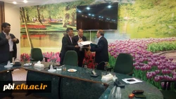 برگزاری جلسه شورای پردیس شهید باهنر همراه با تقدیر از کارکنان جانباز 2