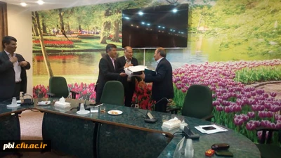 برگزاری جلسه شورای پردیس شهید باهنر همراه با تقدیر از کارکنان جانباز