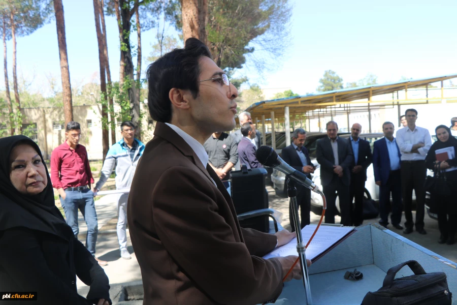 با همکاری انجمن رفتگران طبیعت استان اصفهان و انجمن اسلامی پردیس برگزار گردید:

برنامه روز زمین پاک و پاکسازی محیط دانشگاه 2