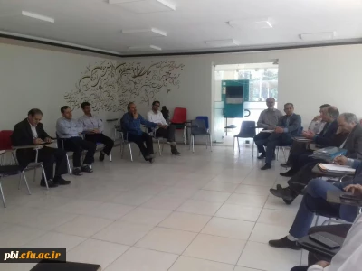 برگزاری جلسه شورای امتحانات با حضور کارشناسان بخش های مختلف پردیس