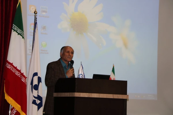 برگزاری جلسه مجمع عمومی مدرسان پردیس شهید باهنر اصفهان، خرداد ماه ۱۳۹۸

 2