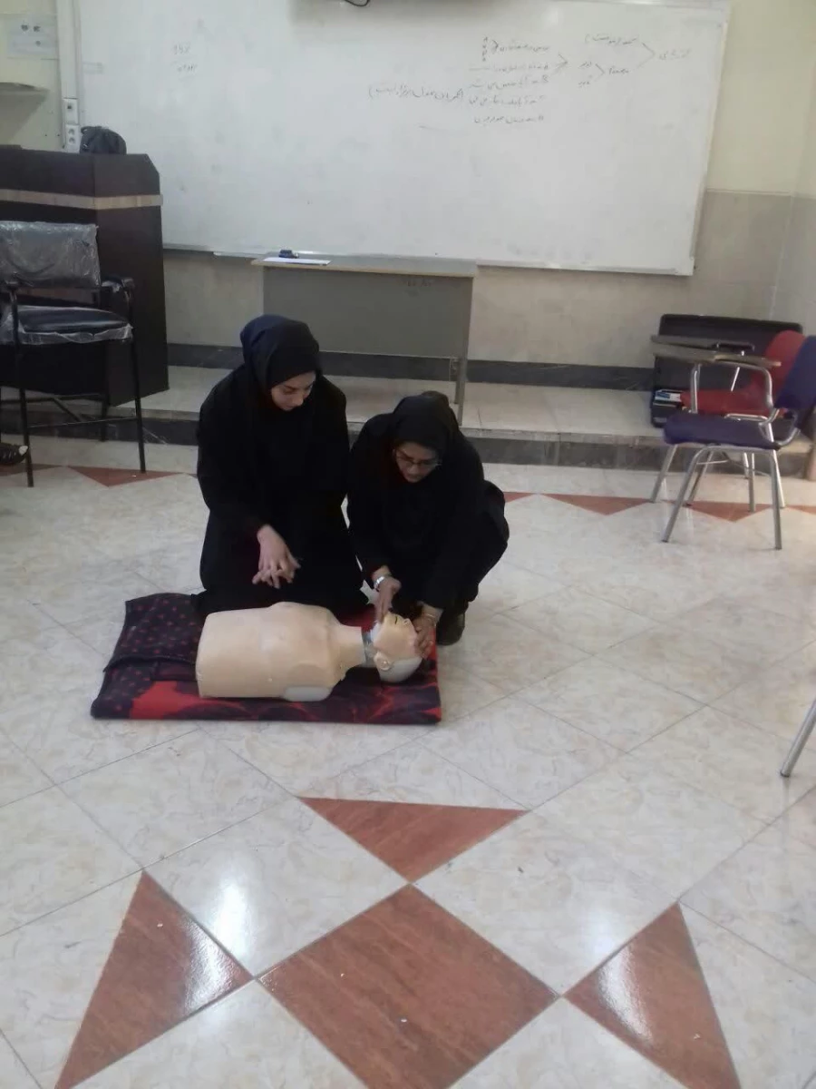 برگزاری کلاس های اردو و کمک های اولیه از دوره فرهنگی مهارت آموزان ماده 28 4