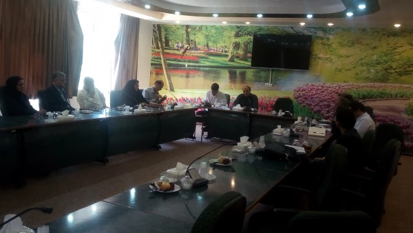 برگزاری جلسه مشترک مسولین و مدیران گروههای آموزشی پردیس شهید باهنر و مسولین انجمن های علمی معلمان استان اصفهان
 5