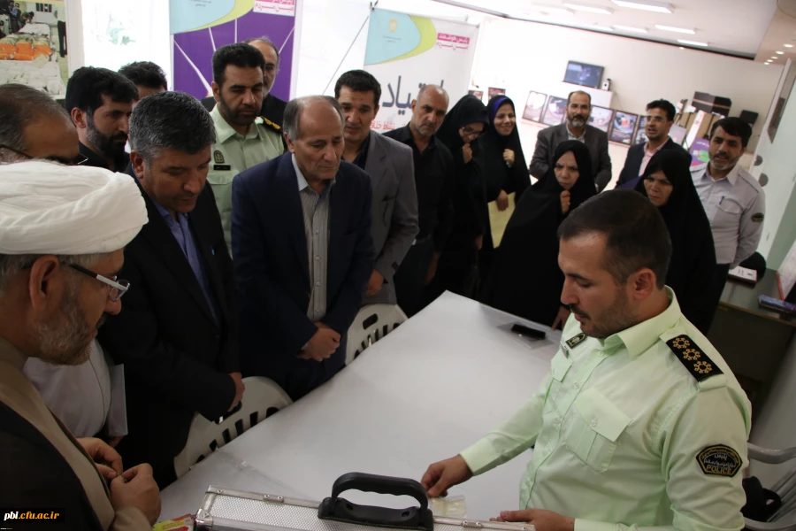 نمایشگاه پژوهشی و آموزشی نیروی انتظامی استان اصفهان 4