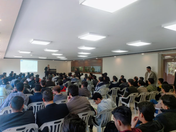 همایش انگیزه های معلمی و جذابیت های فیزیک 3