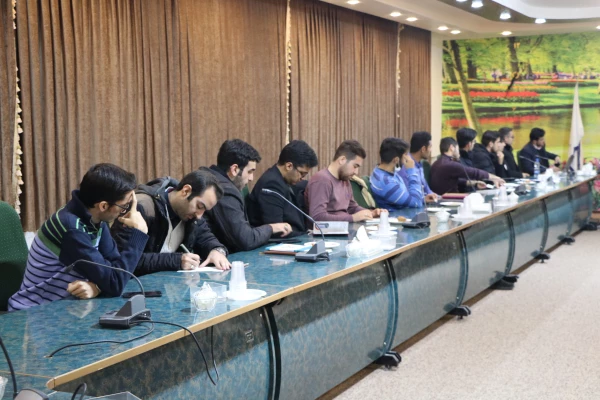 نشست هم اندیشی دانشجومعلمان با حضور نماینده مجلس شورای اسلامی 4