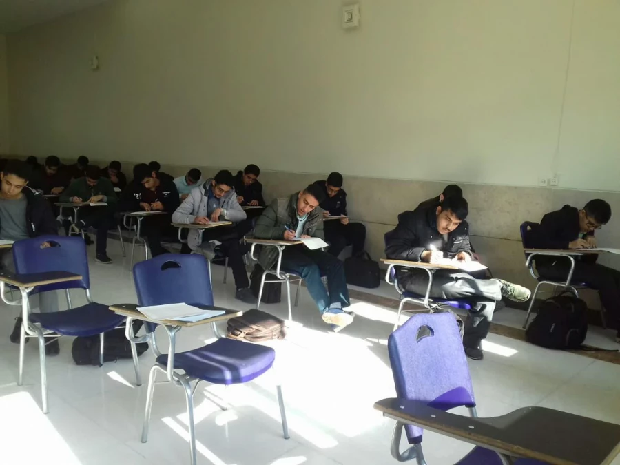 برگزاری مسابقه کتابخوانی (کتاب دقایقی با قرآن نوشته محسن قرائتی) 3