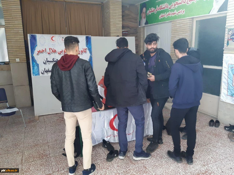 برپایی صندوق جمع آوری کمک های مردمی برای استان های سیل زده 3