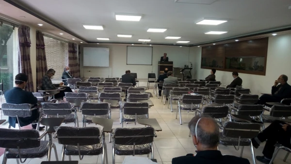 تشکیل جلسه اعضای هیات علمی پردیس شهید باهنر در جلسه آموزش 2